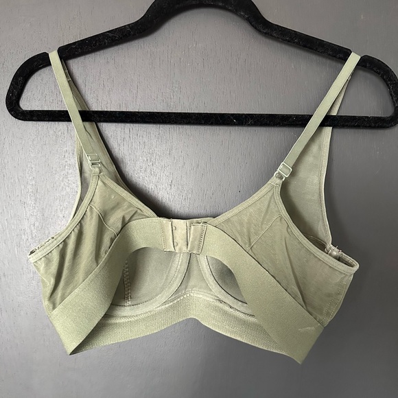Calvin Klein Army Green Bra - Size 34C - Picture 2 of 4